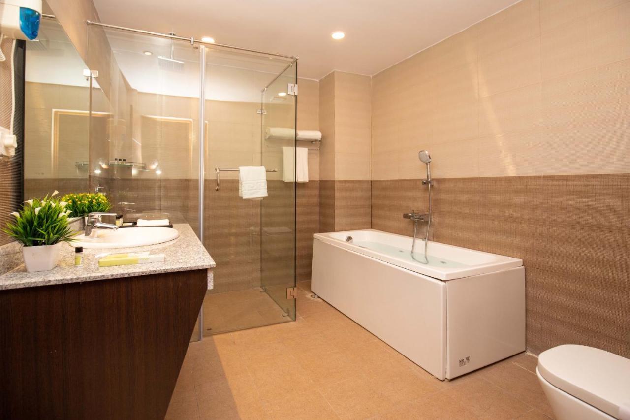 Butwāl Hotel Palm International מראה חיצוני תמונה