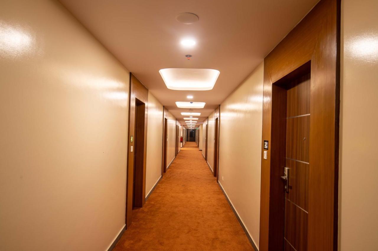 Butwāl Hotel Palm International מראה חיצוני תמונה